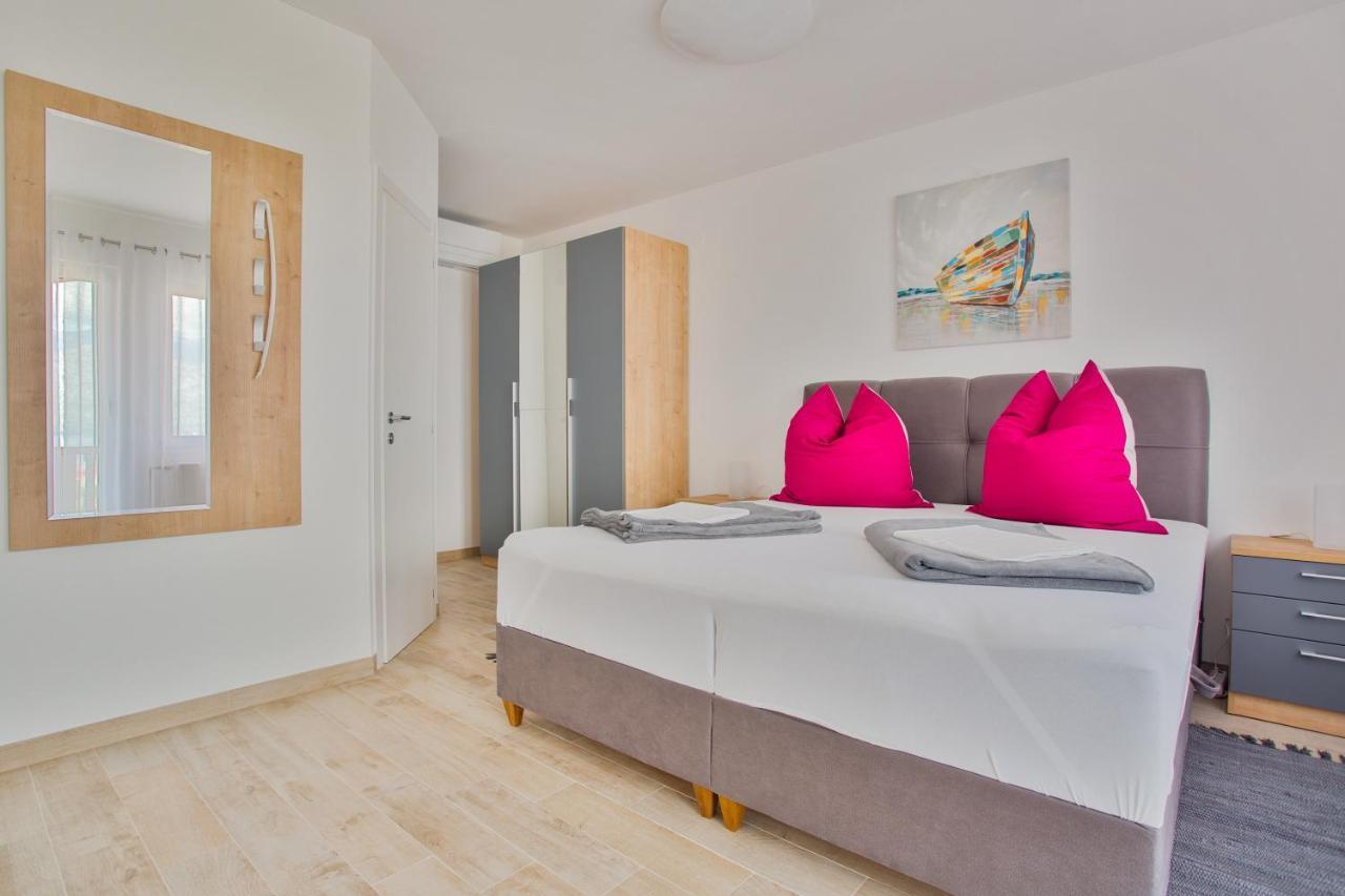 Kameni Put Apartment Ražanac Екстериор снимка