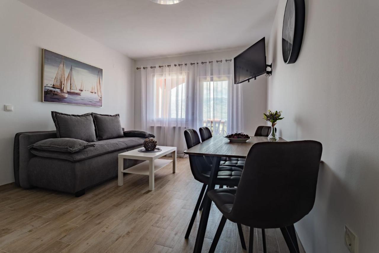 Kameni Put Apartment Ražanac Екстериор снимка